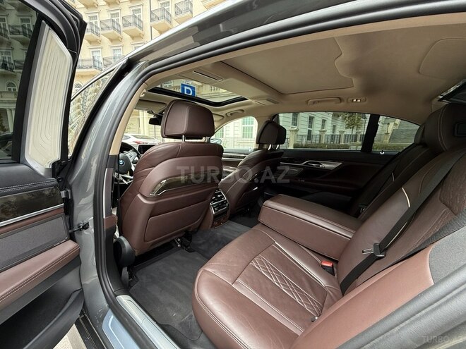 BMW 740 2016, 126,000 km - 3.0 l - Bakı