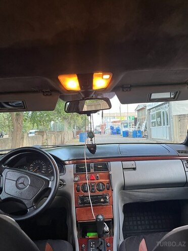 Mercedes E 220 d 1997, 651,375 km - 2.2 l - Cəlilabad