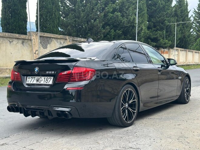 BMW 528-9