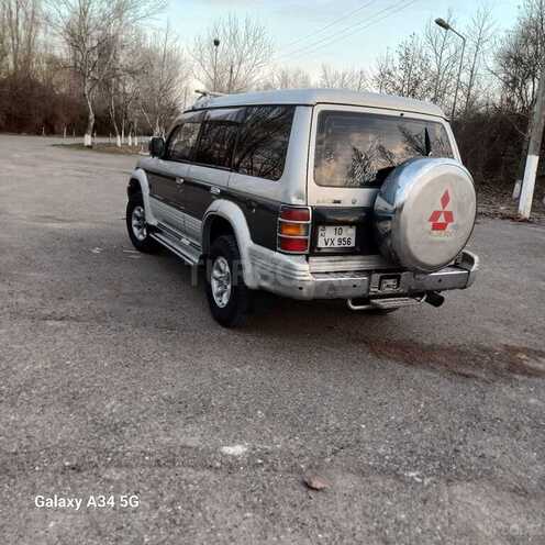Mitsubishi Pajero 1995, 350,000 km - 2.8 l - Bakı