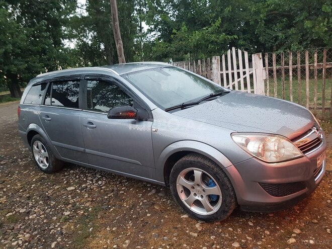 Opel Astra 2007, 325,078 km - 1.4 l - Qusar