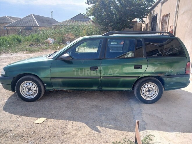 Opel Astra 1997, 250,000 km - 1.6 l - Bakı