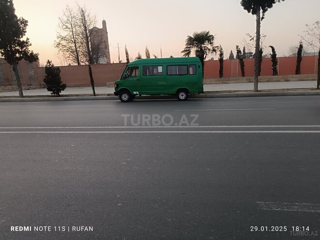 Mercedes 208 D 1993, 500,000 km - 2.3 л - Gəncə