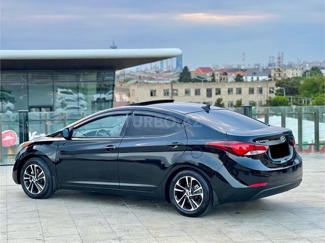 Hyundai Elantra 2015, 179,000 km - 1.8 l - Bakı