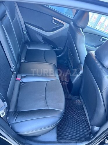 Hyundai Elantra 2015, 179,000 km - 1.8 l - Bakı