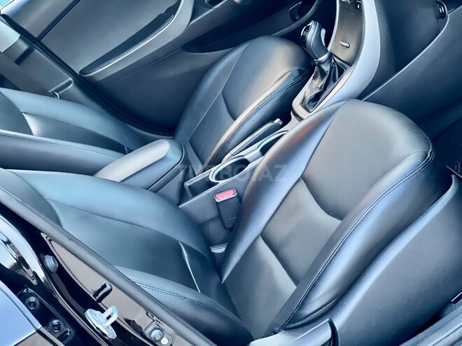 Hyundai Elantra 2015, 179,000 km - 1.8 l - Bakı