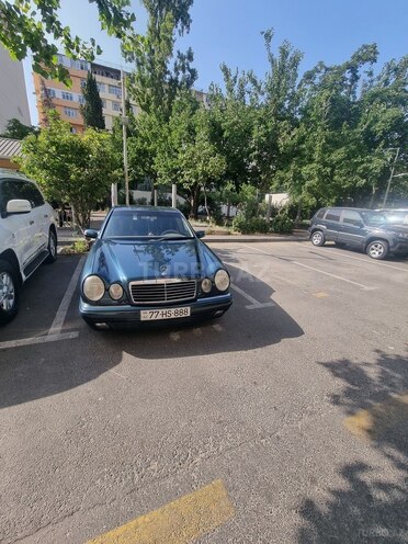 Mercedes E 220 d 1998, 290,000 km - 2.2 л - Bakı