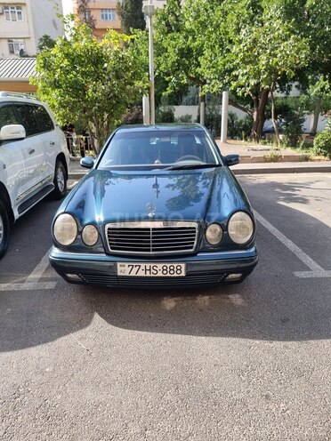Mercedes E 220 d 1998, 290,000 km - 2.2 л - Bakı