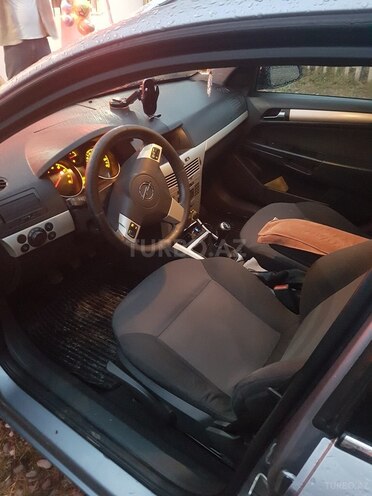 Opel Astra 2007, 325,078 km - 1.4 l - Qusar
