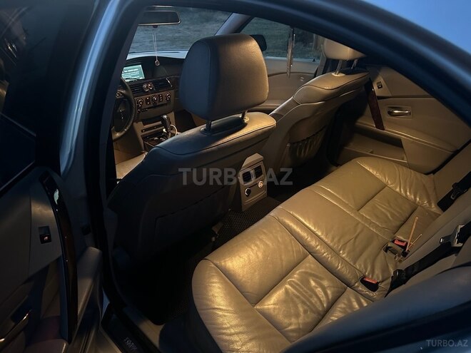 BMW 525 2004, 250,000 km - 2.5 l - Astara