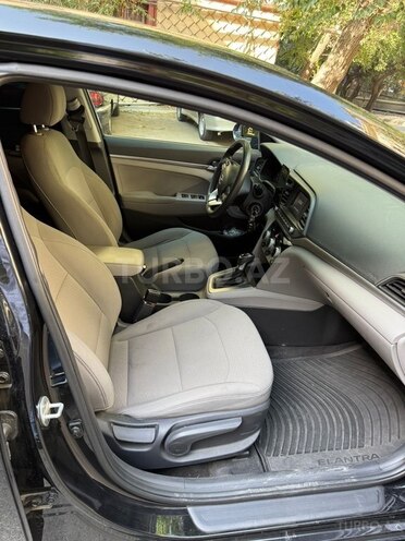 Hyundai Elantra 2019, 179,632 km - 2.0 l - Bakı