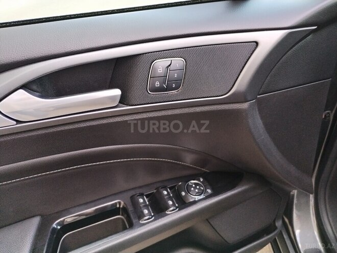 Ford Fusion (North America) 2016, 124,584 km - 2.0 l - Bakı