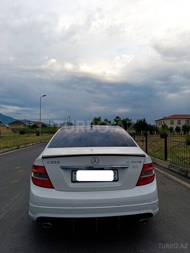 Mercedes C 300 2008, 268,000 km - 3.0 l - Zaqatala