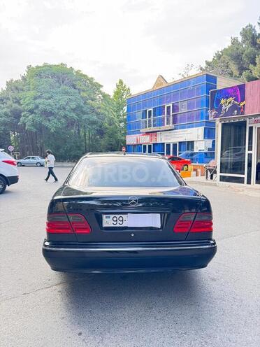 Mercedes E 320 2000, 420,000 km - 3.2 l - Bakı