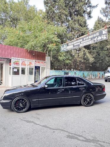 Mercedes E 320 2000, 420,000 km - 3.2 l - Bakı