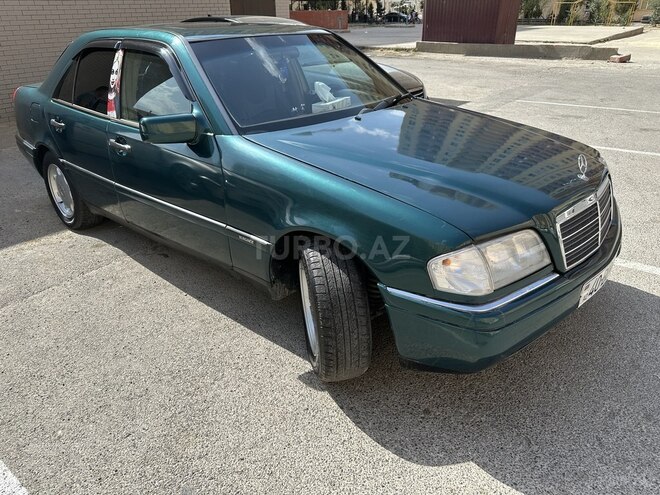 Mercedes C 220 1995, 294,000 km - 2.2 л - Sumqayıt