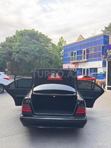Mercedes E 320 2000, 420,000 km - 3.2 l - Bakı