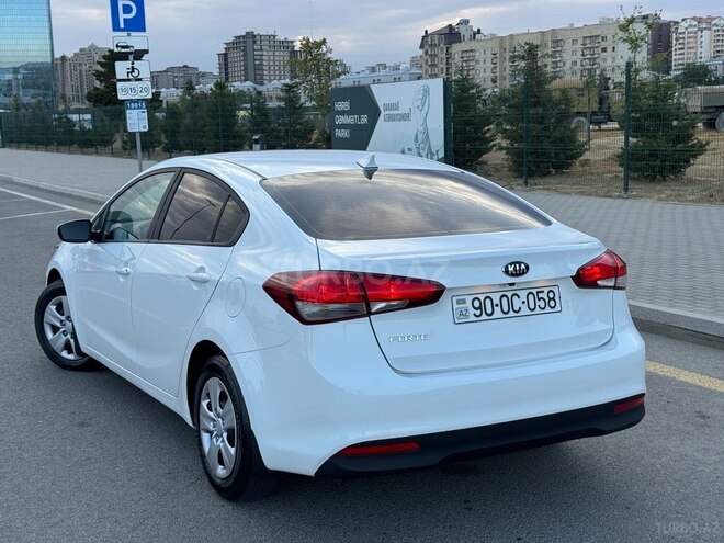 Kia Forte 2017, 171,934 km - 2.0 l - Bakı