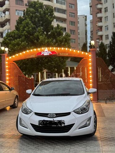 Hyundai Avante 2015, 15,000 km - 1.6 л - Sumqayıt