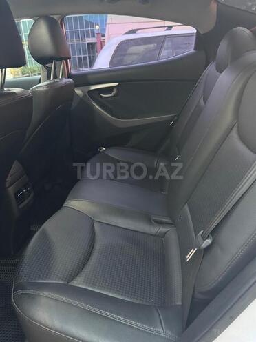 Hyundai Avante 2015, 15,000 km - 1.6 л - Sumqayıt