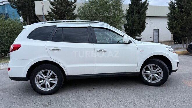 Hyundai Santa Fe-4