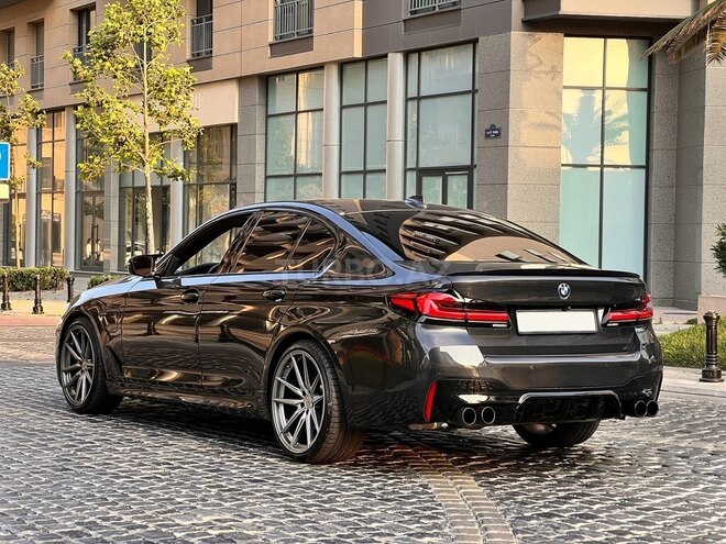 BMW 530e-4