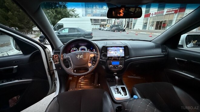 Hyundai Santa Fe-8
