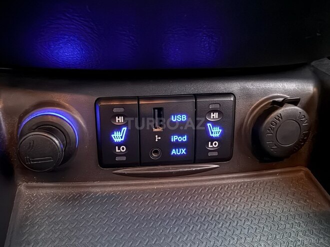 Hyundai Santa Fe-13