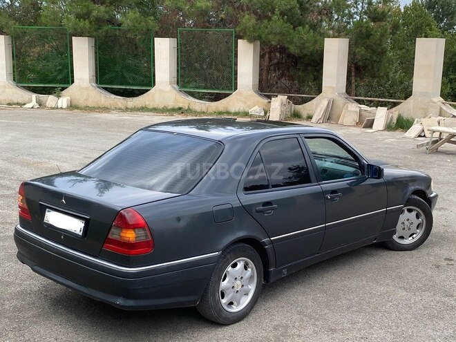 Mercedes C 220 1995, 218,484 km - 2.2 l - Bərdə