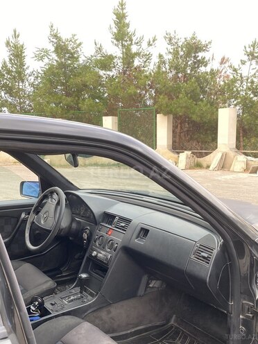 Mercedes C 220 1995, 218,484 km - 2.2 l - Bərdə