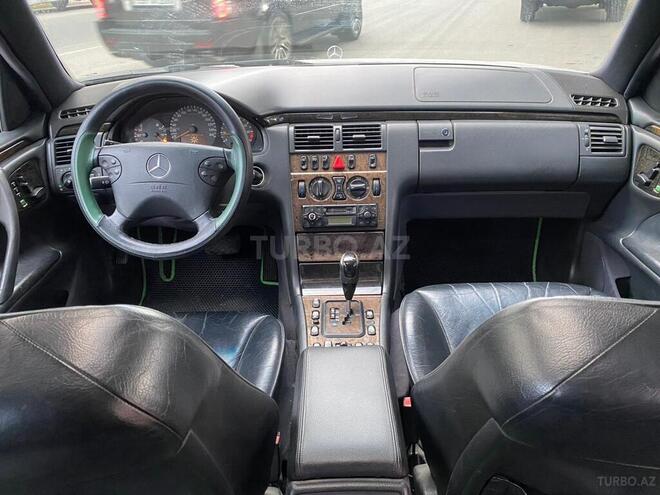 Mercedes E 240 2000, 342,000 km - 2.4 l - Sumqayıt