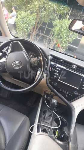 Toyota Camry-8
