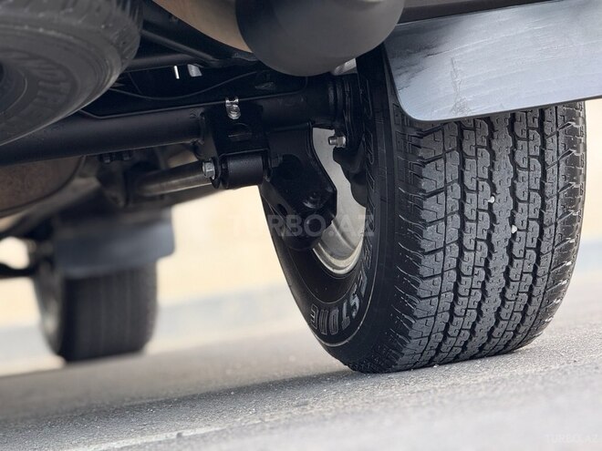 Toyota Land Cruiser Prado-15