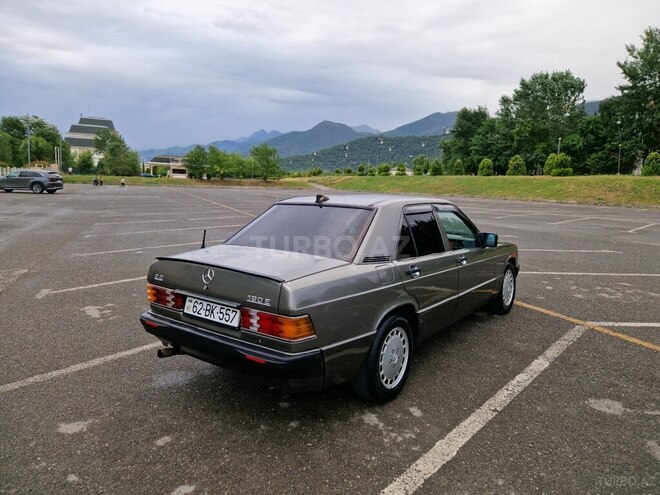 Mercedes 190 1989, 369,582 km - 2.0 l - Qəbələ