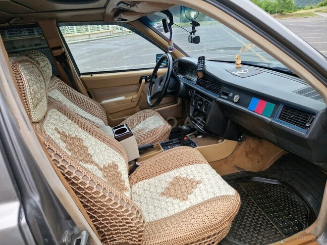 Mercedes 190 1989, 369,582 km - 2.0 l - Qəbələ