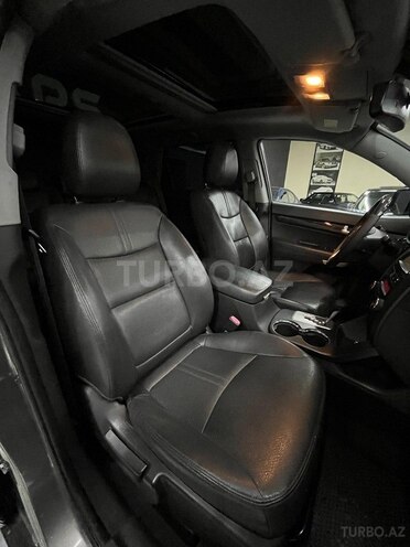 Kia Sorento-10