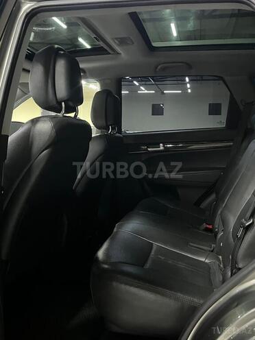 Kia Sorento-11