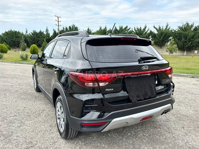 Kia Rio X-Line-4
