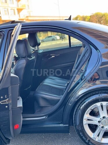 Mercedes E 220 d 2006, 306,000 km - 2.2 л - Bakı