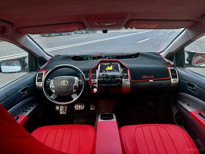 Toyota Prius-3