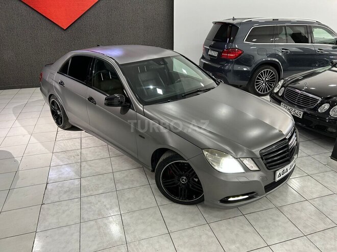 Mercedes E 220-3