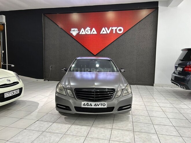 Mercedes E 220-2