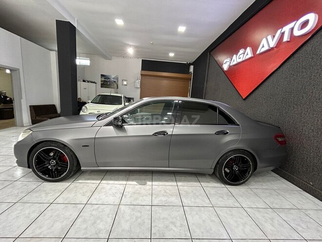 Mercedes E 220-4