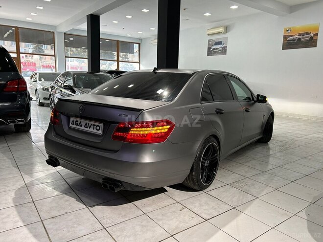 Mercedes E 220-7