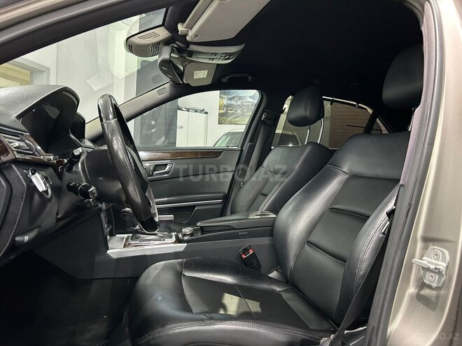 Mercedes E 220-16