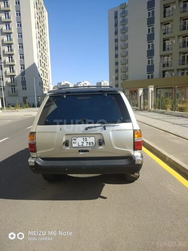 Nissan Pathfinder 1998, 350,000 km - 3.3 l - Bakı