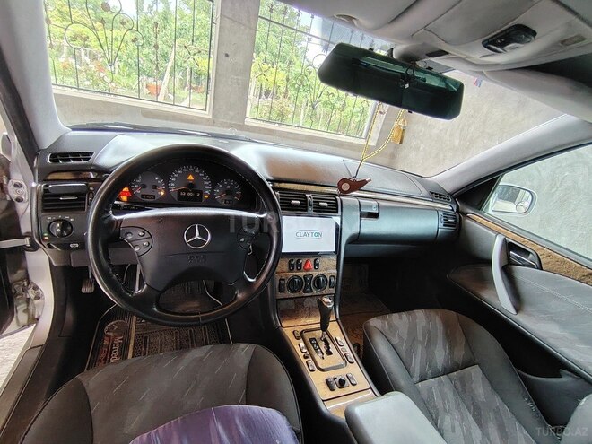 Mercedes E 240 1999, 406,000 km - 2.4 l - Ağstafa