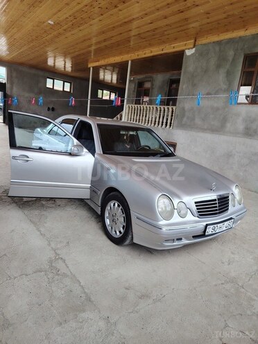 Mercedes E 240 1999, 406,000 km - 2.4 l - Ağstafa