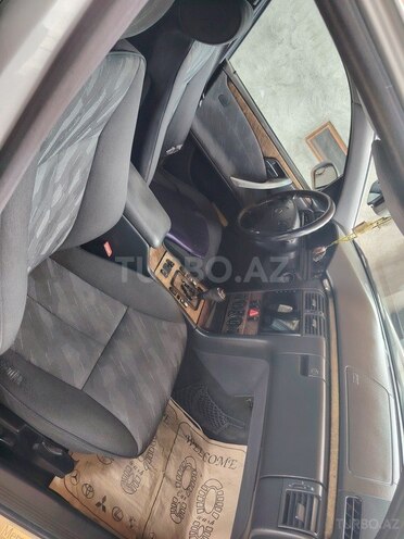 Mercedes E 240 1999, 406,000 km - 2.4 l - Ağstafa