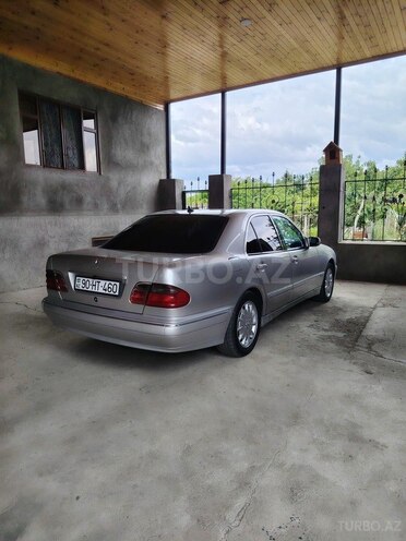 Mercedes E 240 1999, 406,000 km - 2.4 l - Ağstafa
